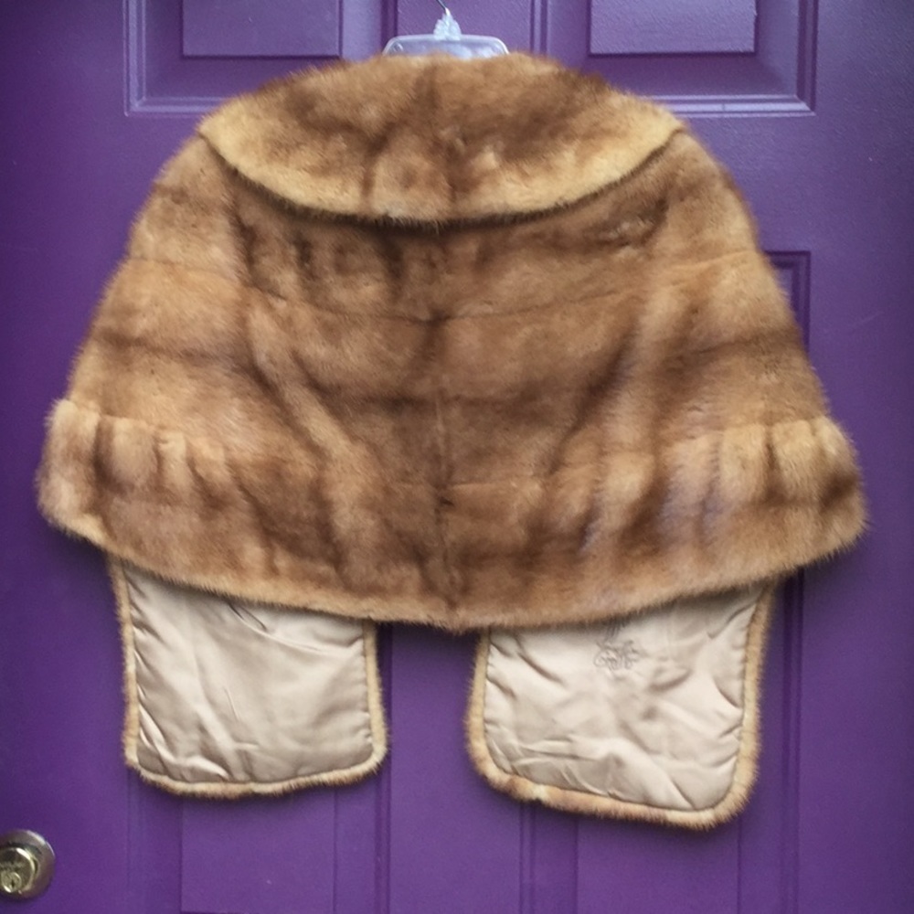 Vintage - Genuine Mink Capette - Picture 2 of 8